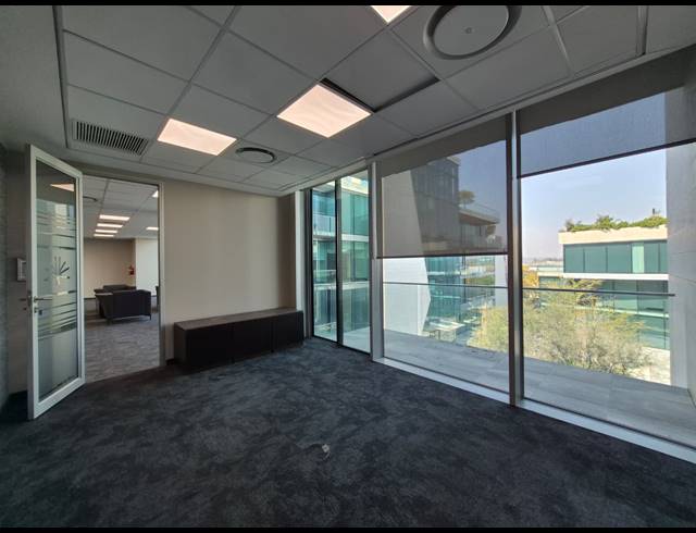 275M² OFFICE TO LET IN ILLOVO